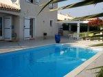 SAINT CYR SUR MER : PROCHE DU VILLAGE